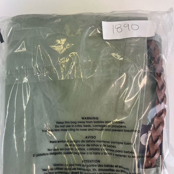 NWT Gloria Vanderbilt Violet Shorts Desert Sage Size 12 - Picture 4 of 4